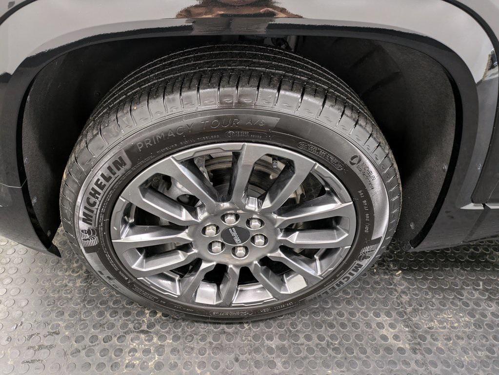 used 2023 GMC Acadia car, priced at $38,900