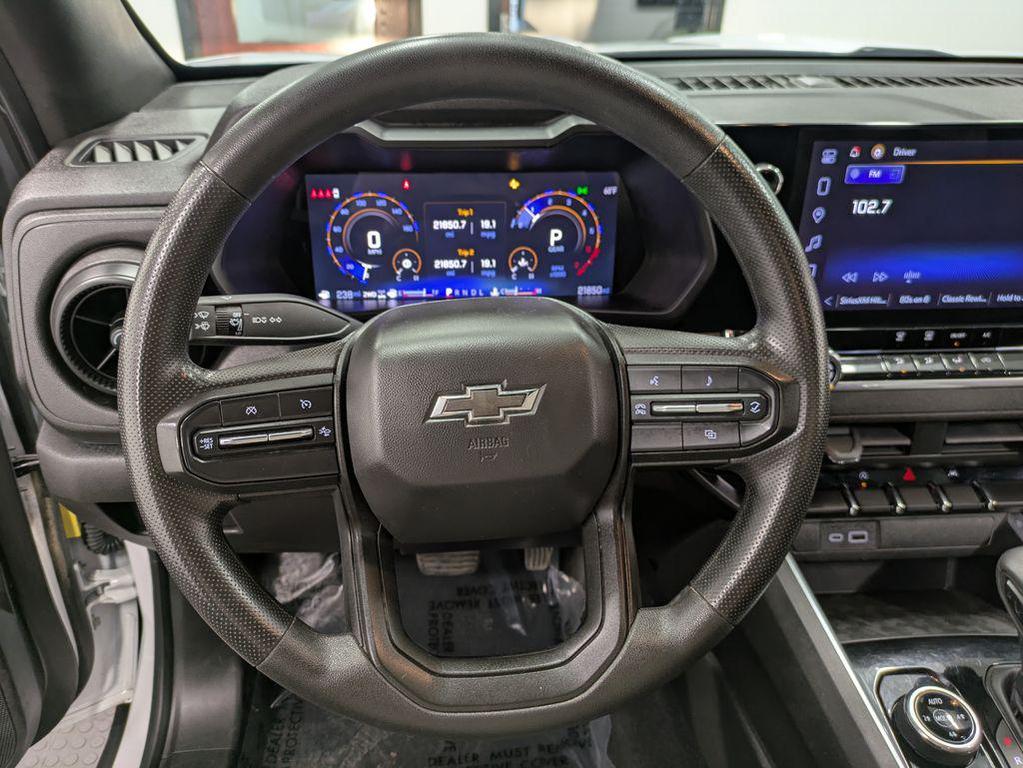 new 2024 Chevrolet Colorado car, priced at $36,900