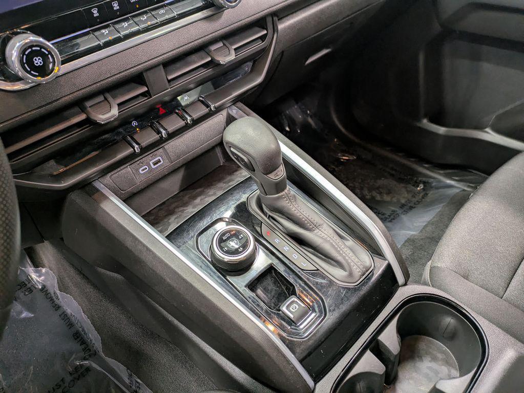 new 2024 Chevrolet Colorado car, priced at $36,900