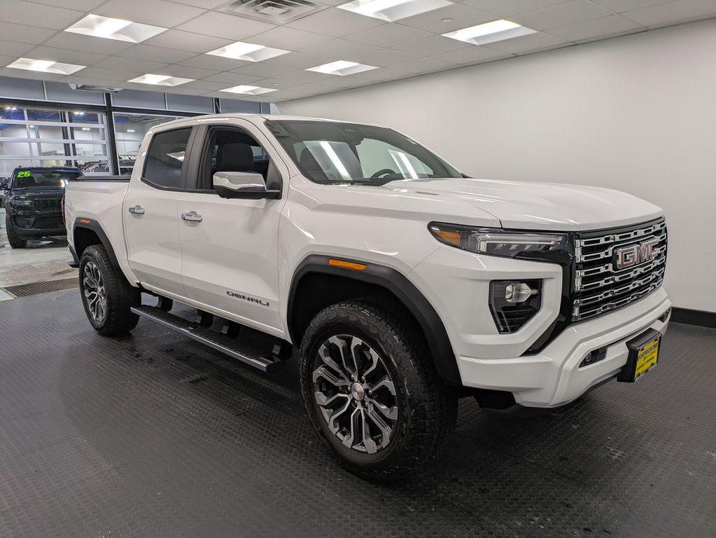 new 2024 GMC Canyon car, priced at $47,900