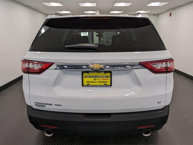used 2021 Chevrolet Traverse car, priced at $27,497