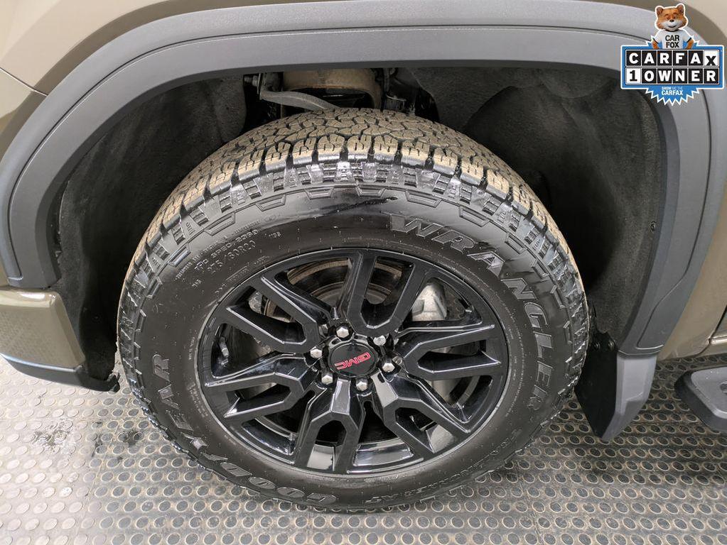 used 2024 GMC Sierra 1500 car, priced at $49,900