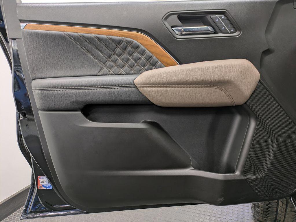 used 2025 GMC Canyon car, priced at $48,900