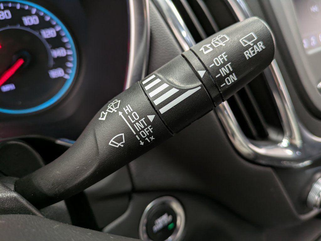 used 2022 Chevrolet Equinox car, priced at $16,816