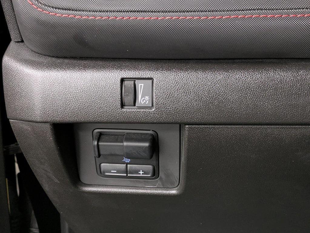 used 2023 Chevrolet Colorado car, priced at $33,913