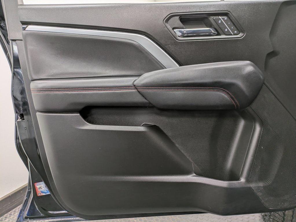 used 2023 Chevrolet Colorado car, priced at $33,913