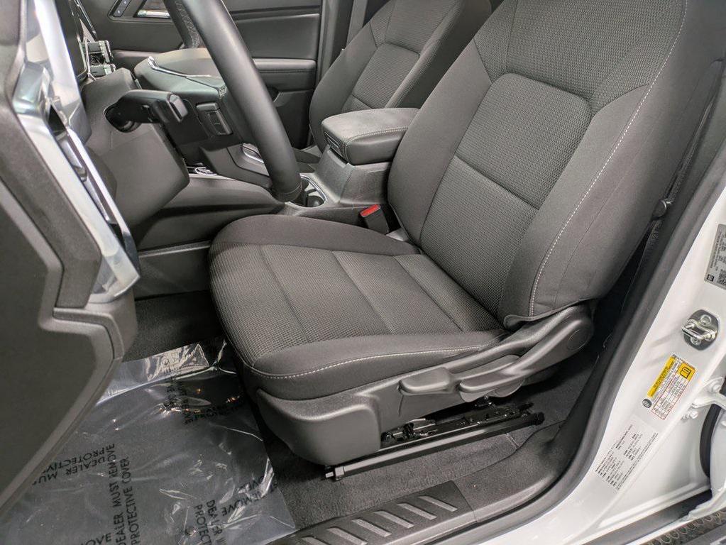 used 2024 GMC Canyon car, priced at $38,900