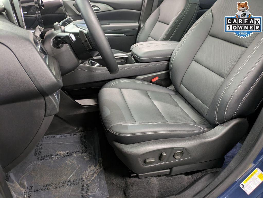 used 2024 Chevrolet Traverse car, priced at $37,489