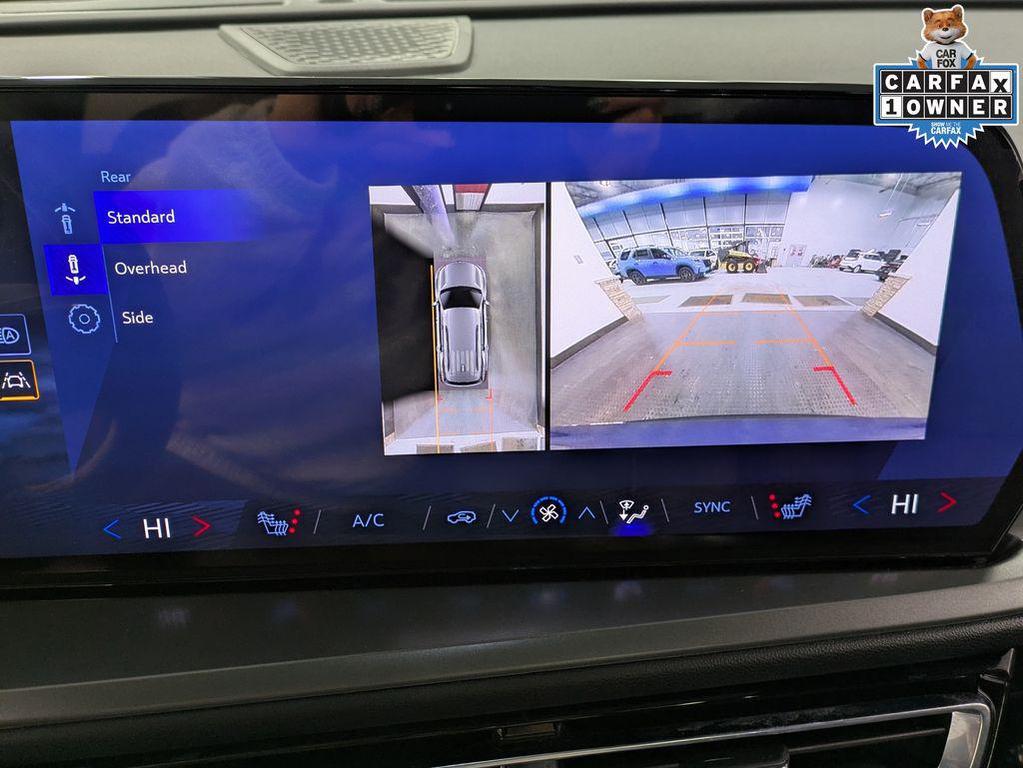 used 2024 Chevrolet Traverse car, priced at $37,489