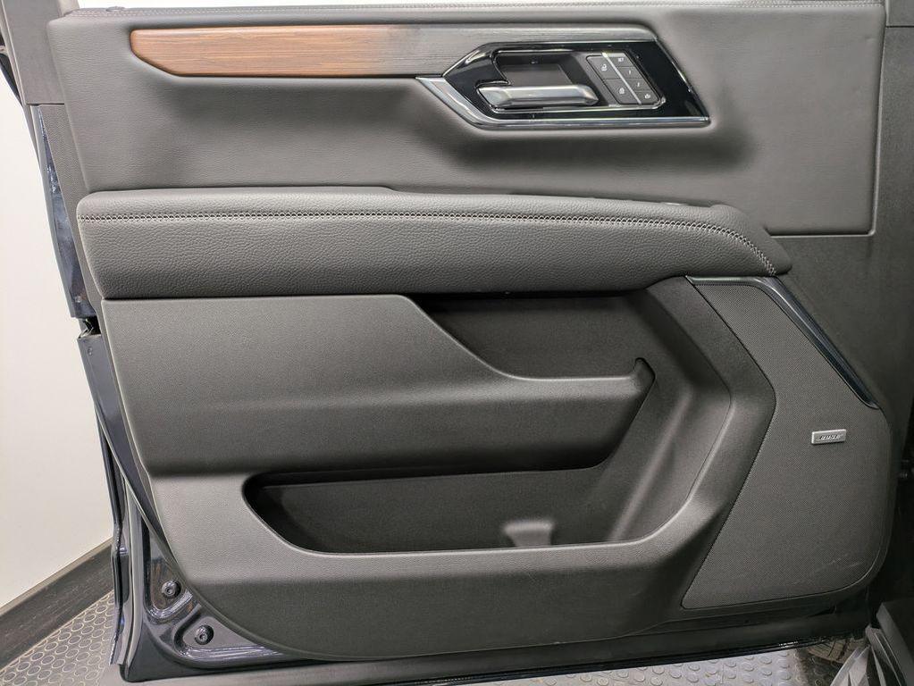 used 2026 GMC Yukon XL car, priced at $89,900