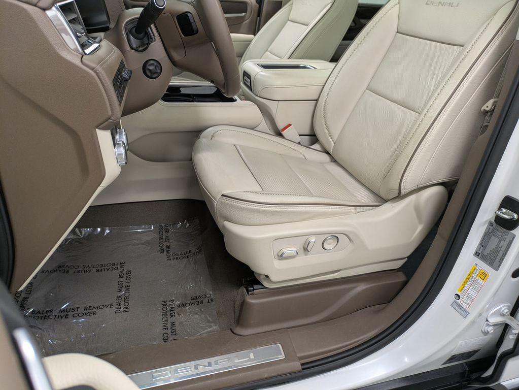 used 2024 GMC Yukon car, priced at $73,900
