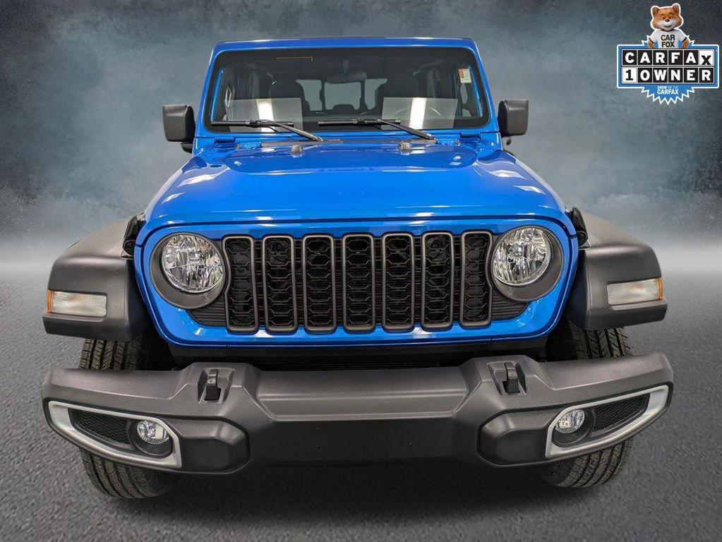 used 2024 Jeep Gladiator car, priced at $33,411