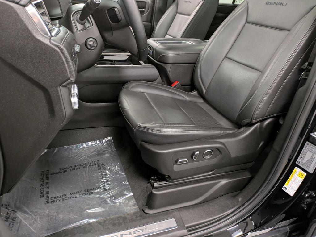 used 2024 GMC Yukon car, priced at $71,806