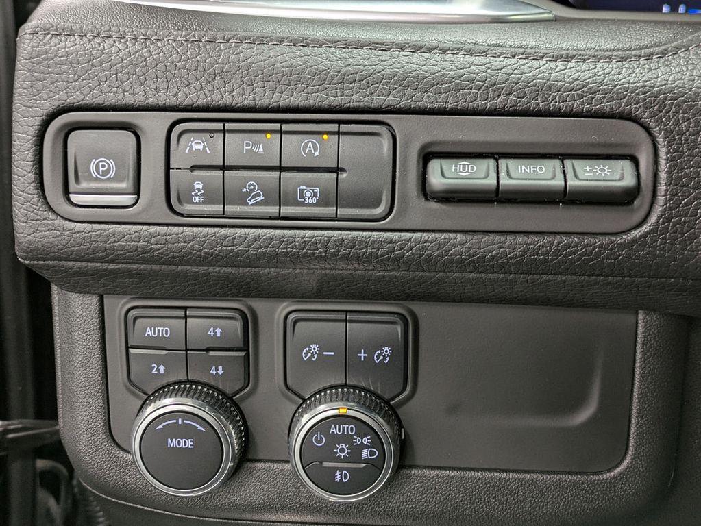 used 2024 GMC Yukon car, priced at $71,806