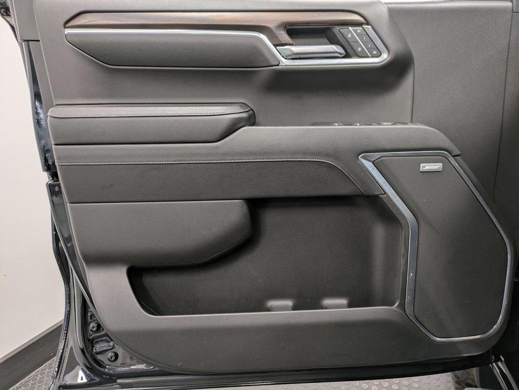 used 2023 GMC Sierra 1500 car, priced at $43,900