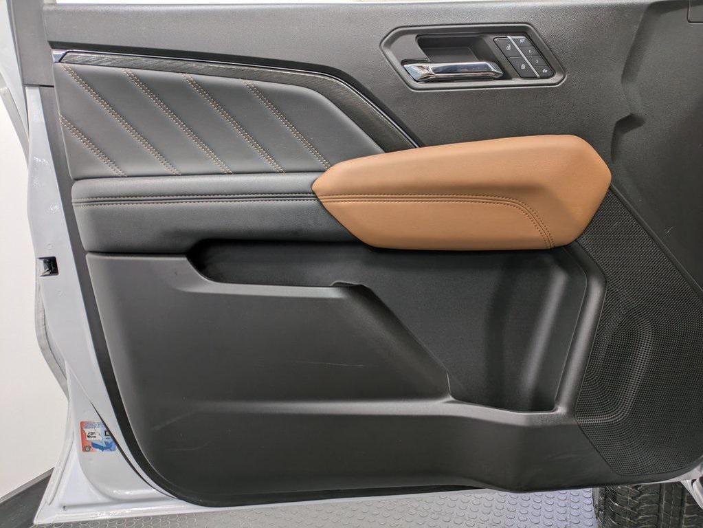 used 2024 GMC Canyon car, priced at $42,900