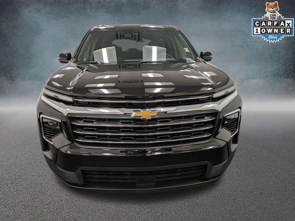 used 2025 Chevrolet Traverse car, priced at $40,650