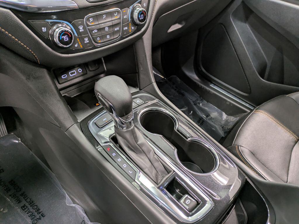 used 2022 Chevrolet Equinox car, priced at $27,900