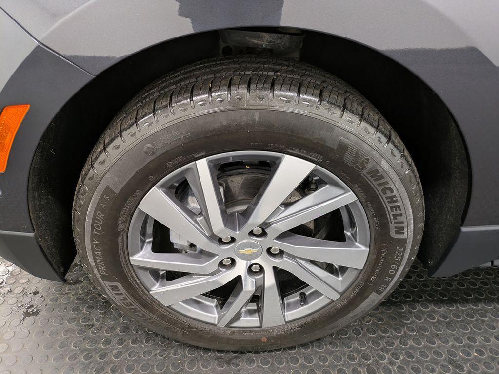 used 2022 Chevrolet Equinox car, priced at $27,900