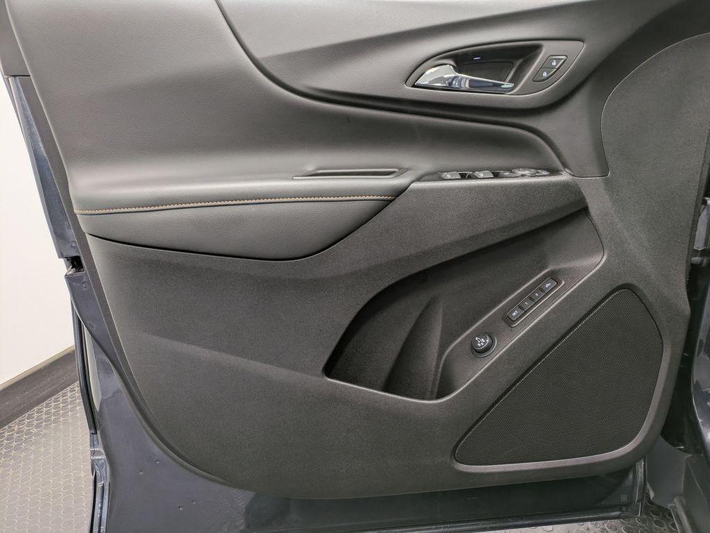 used 2022 Chevrolet Equinox car, priced at $27,900