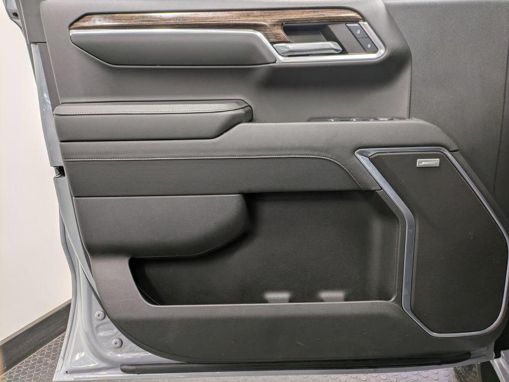 used 2024 GMC Sierra 1500 car, priced at $49,900