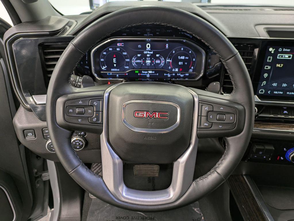 used 2024 GMC Sierra 1500 car, priced at $49,900