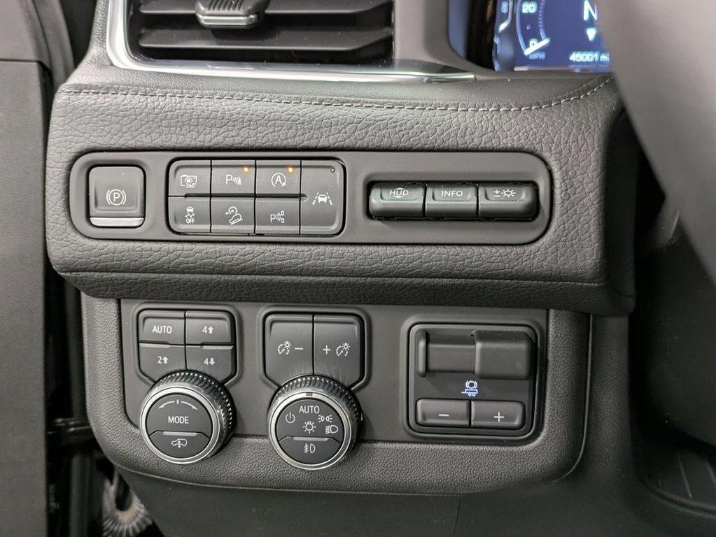 used 2023 GMC Yukon car, priced at $60,900