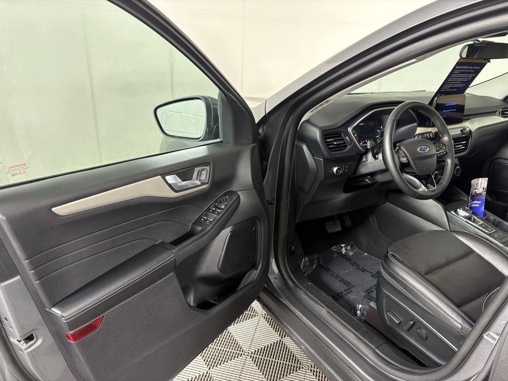 used 2022 Ford Escape car, priced at $23,995