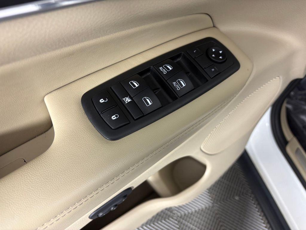 used 2019 Jeep Grand Cherokee car, priced at $21,499