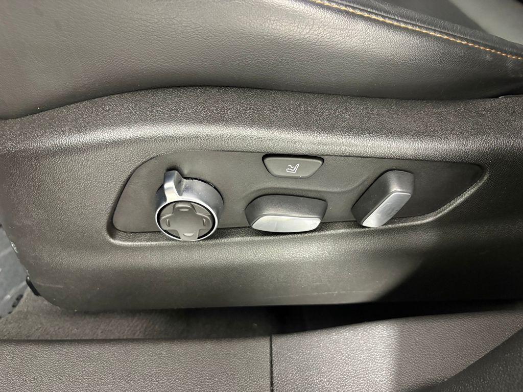 used 2021 Cadillac XT4 car, priced at $29,995