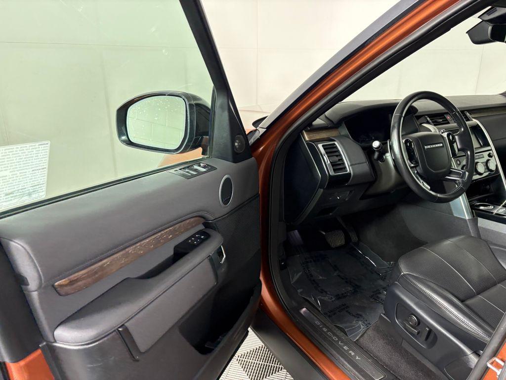 used 2019 Land Rover Discovery car, priced at $18,777