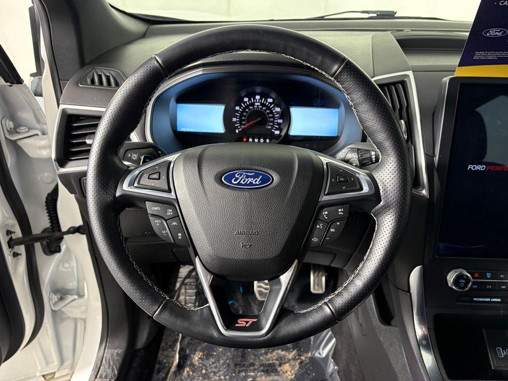 used 2022 Ford Edge car, priced at $28,777