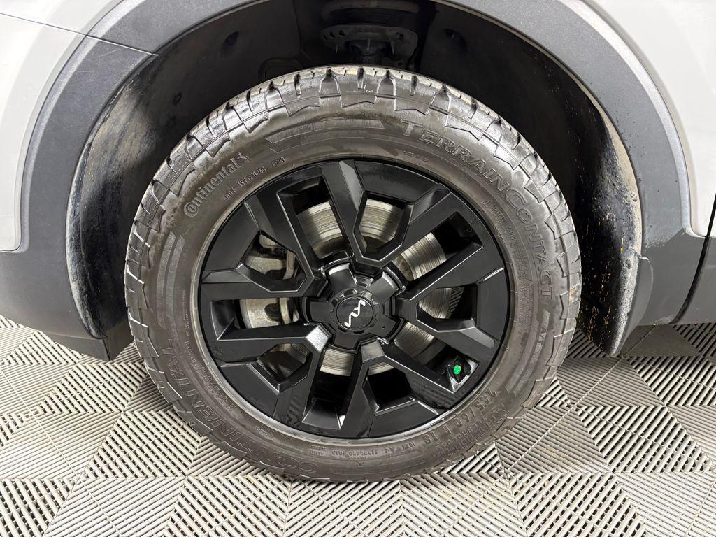 used 2024 Kia Telluride car, priced at $41,499