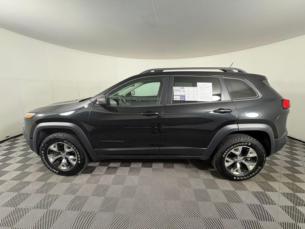 used 2015 Jeep Cherokee car, priced at $14,899