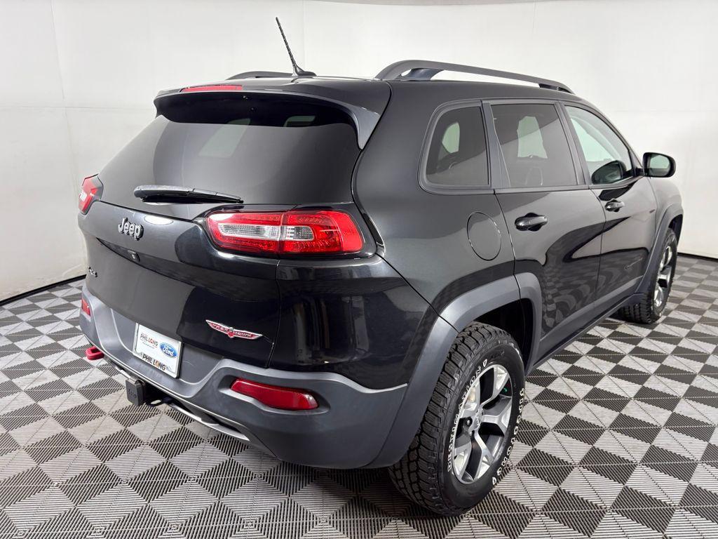 used 2015 Jeep Cherokee car, priced at $14,899