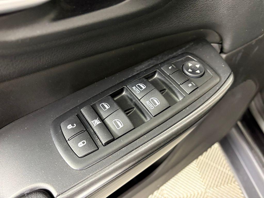 used 2015 Jeep Cherokee car, priced at $14,899