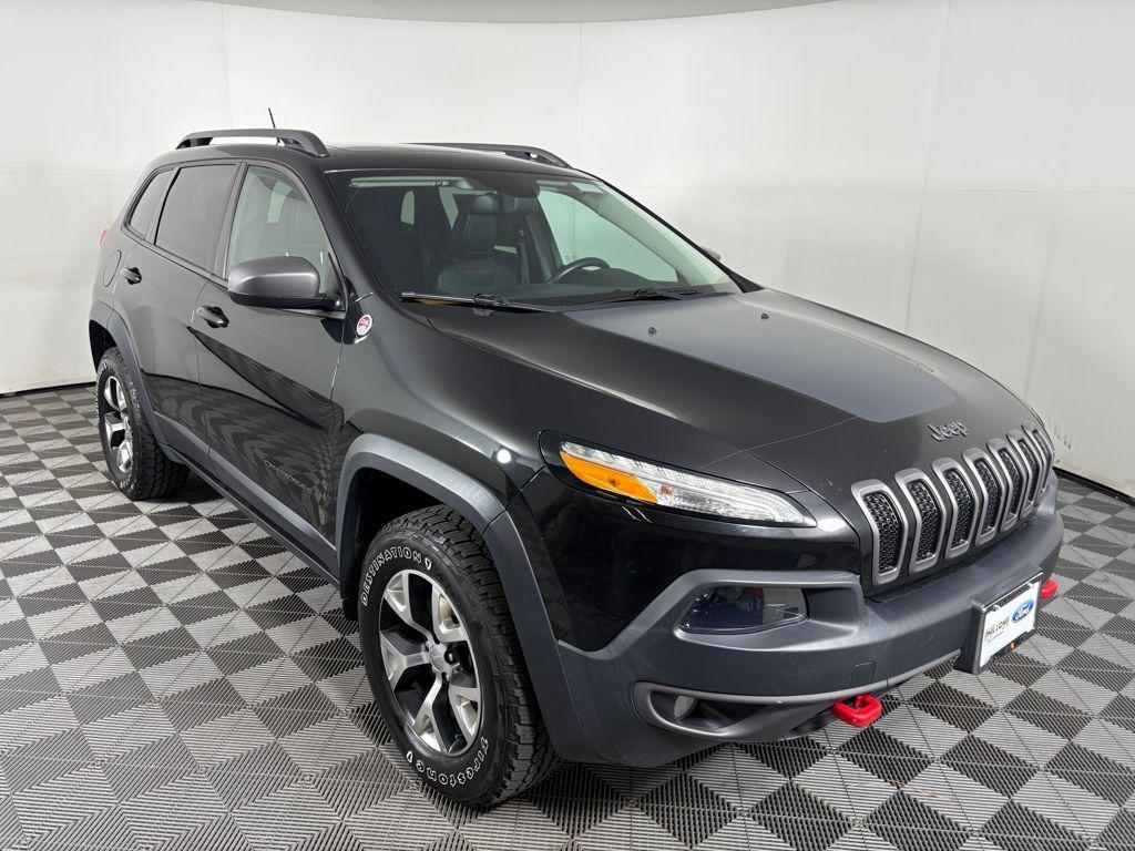 used 2015 Jeep Cherokee car, priced at $14,899