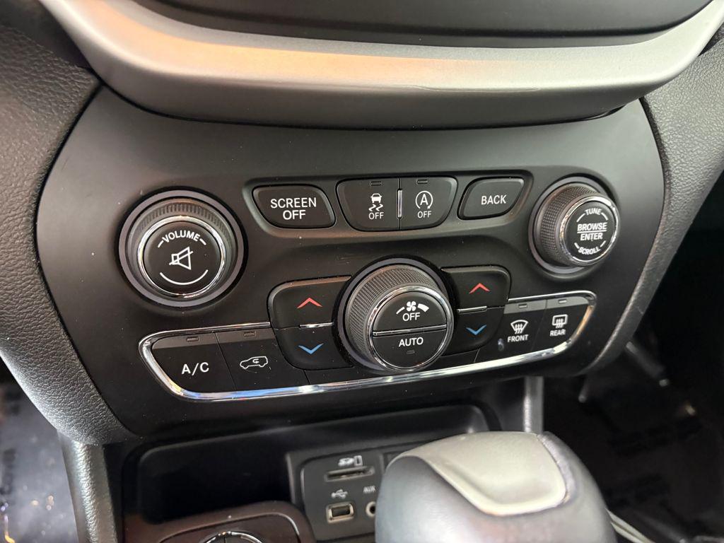 used 2015 Jeep Cherokee car, priced at $14,899