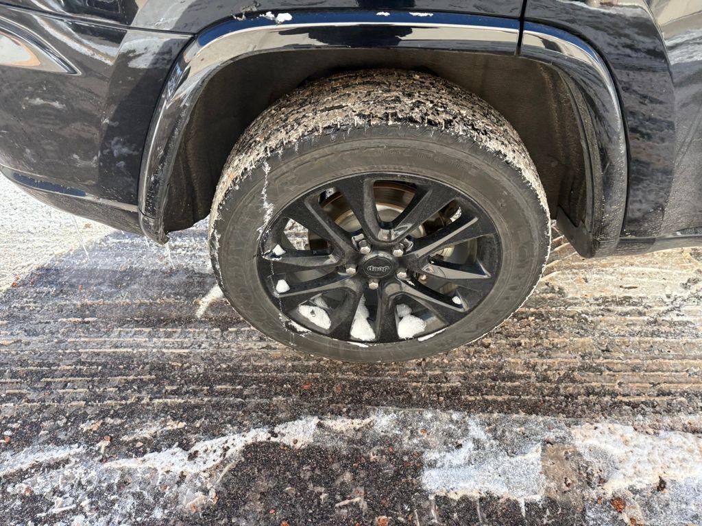 used 2018 Jeep Grand Cherokee car, priced at $19,495