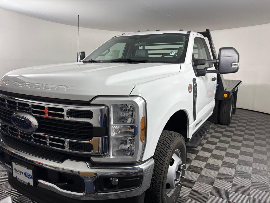 new 2025 Ford F-350 car, priced at $78,423