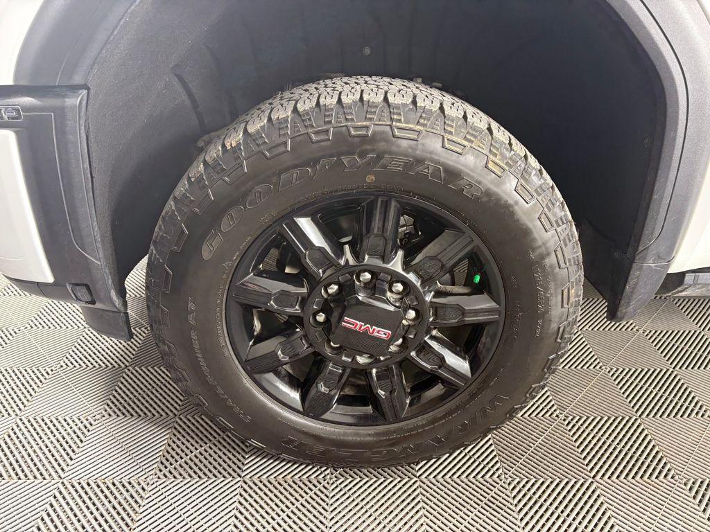 used 2025 GMC Sierra 2500 car, priced at $72,995