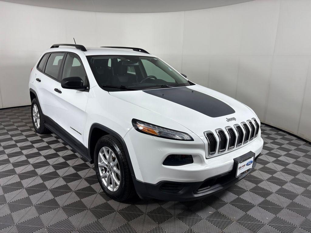 used 2015 Jeep Cherokee car, priced at $10,995