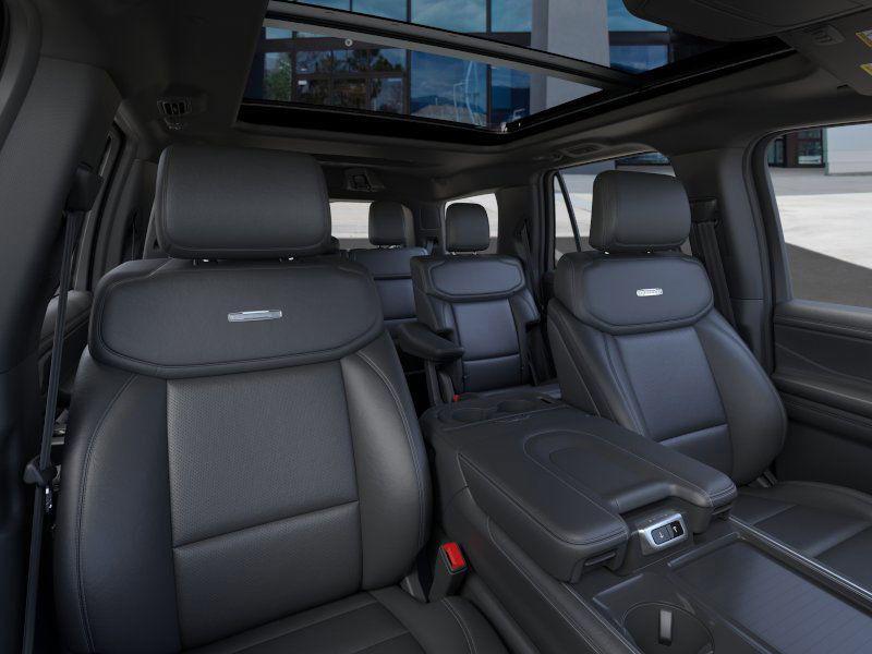 new 2025 Ford Expedition car, priced at $80,015