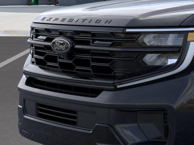 new 2025 Ford Expedition car, priced at $80,015