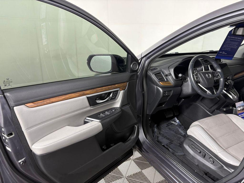 used 2021 Honda CR-V car, priced at $27,777