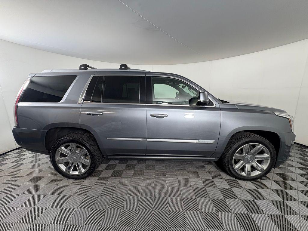 used 2020 Cadillac Escalade car, priced at $33,499
