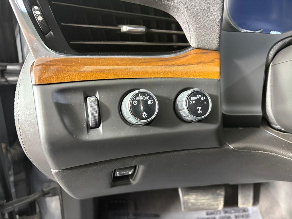 used 2020 Cadillac Escalade car, priced at $33,499