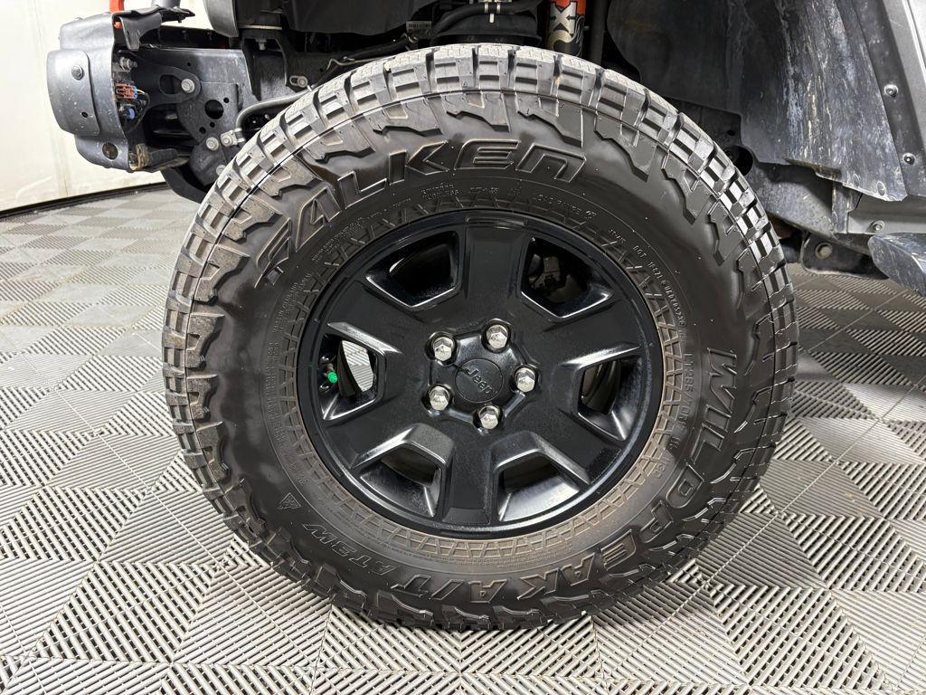 used 2023 Jeep Gladiator car, priced at $38,999