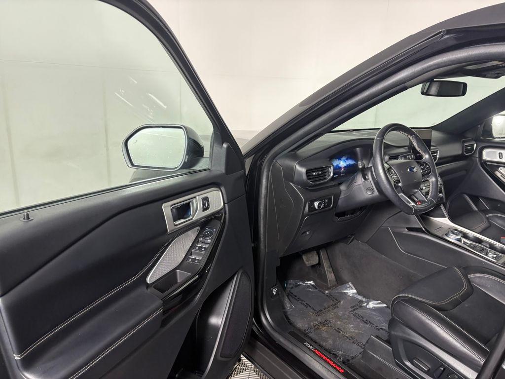 used 2022 Ford Explorer car, priced at $33,999