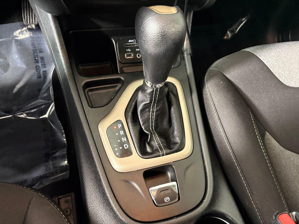 used 2015 Jeep Cherokee car, priced at $11,499